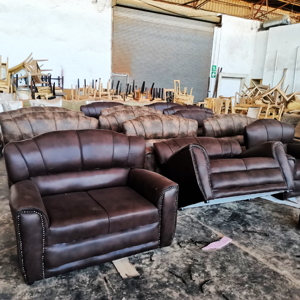 E.F.R COUCH0897